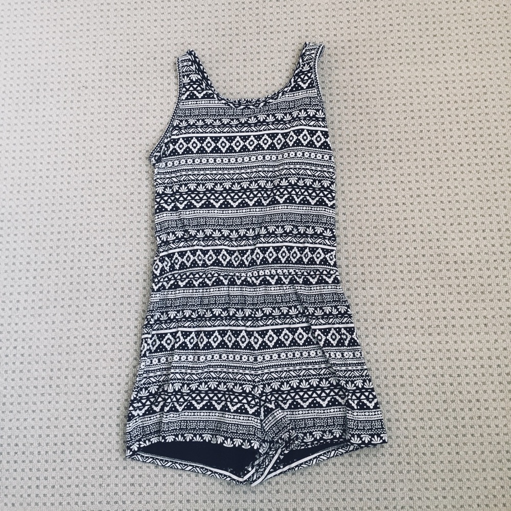 BLACK AND WHITE ROMPER, BARELY USED